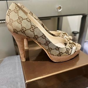 Gucci Peep Toe Pumps